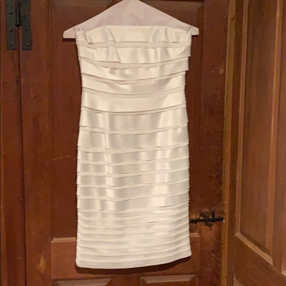 White House Black Market strapless size 4
